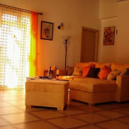 Grecia Villa