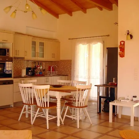 Grecia لياباديس